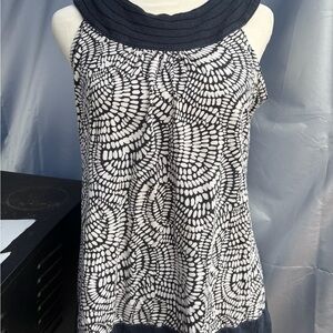 a.n.a Black & White Patterned Sleeveless Camisole